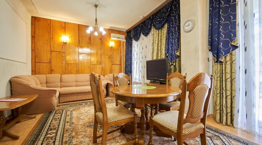 Двухместный трёхкомнатный люкс (корпус 2,3)