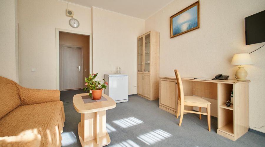 Двухместный двухкомнатный люкс (корпус 1)