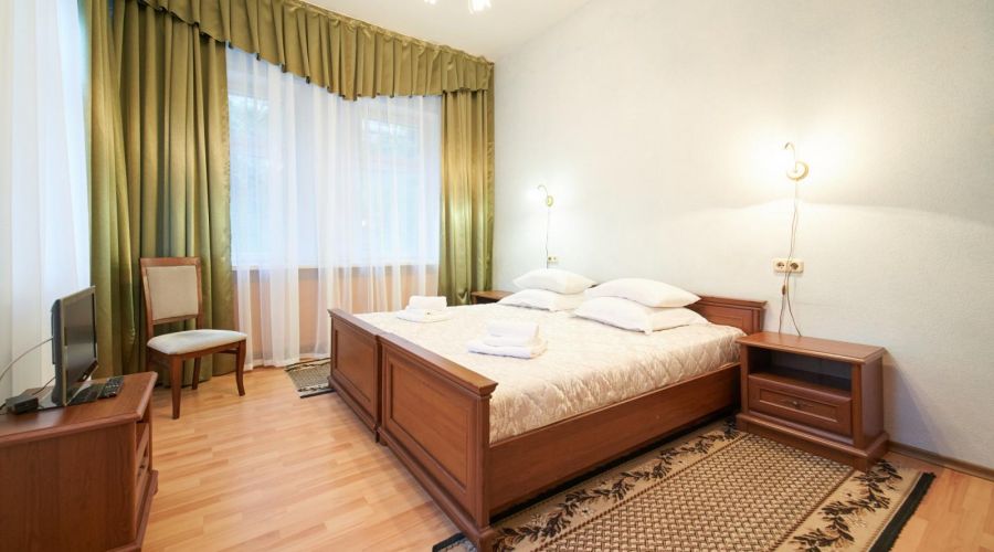 Двухместный двухкомнатный люкс (корпус 1,2)